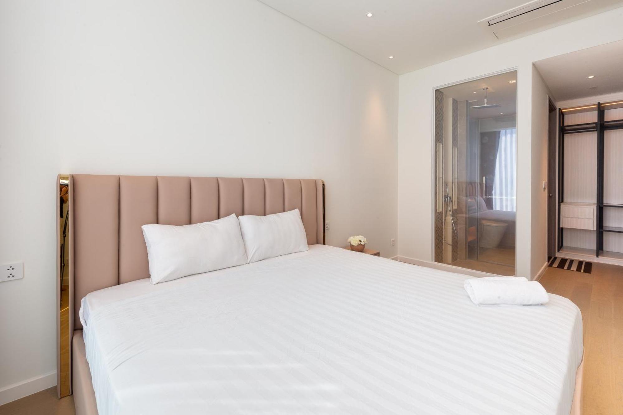 The Opera Apartment Cental Saigon Free Pool-Gym-Sauna Room- Golf Mini Thành Pho Ho Chí Minh Esterno foto